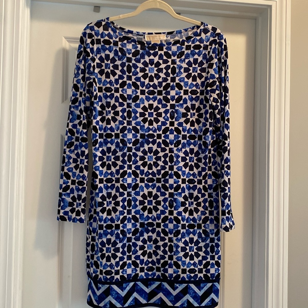Michael Kors loose work dress can be worn casual with white sandals